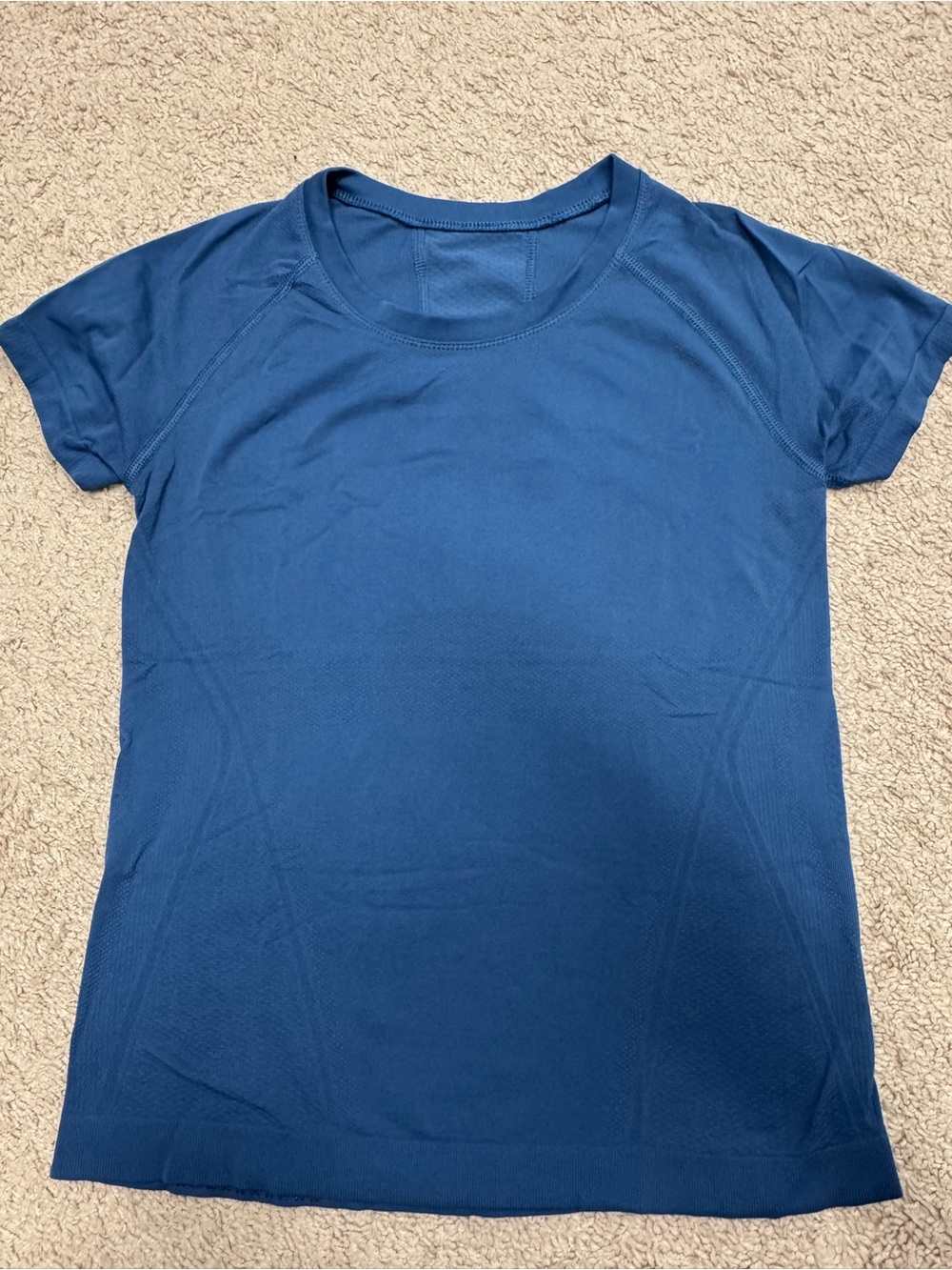 Athleta Momentum Waist-Length T-Shirt XS